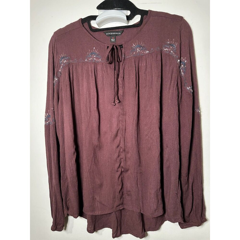 Rock & Republic Long Sleeve Beaded Flowy High Low Blouse Top Size M.